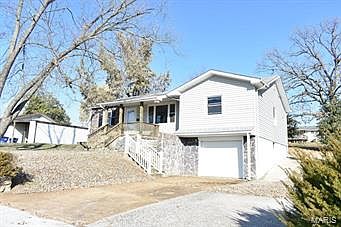 3rd image of 414 Westwind Dr