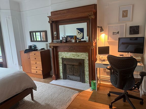 3rd image of 4 Sherman St Floor 3