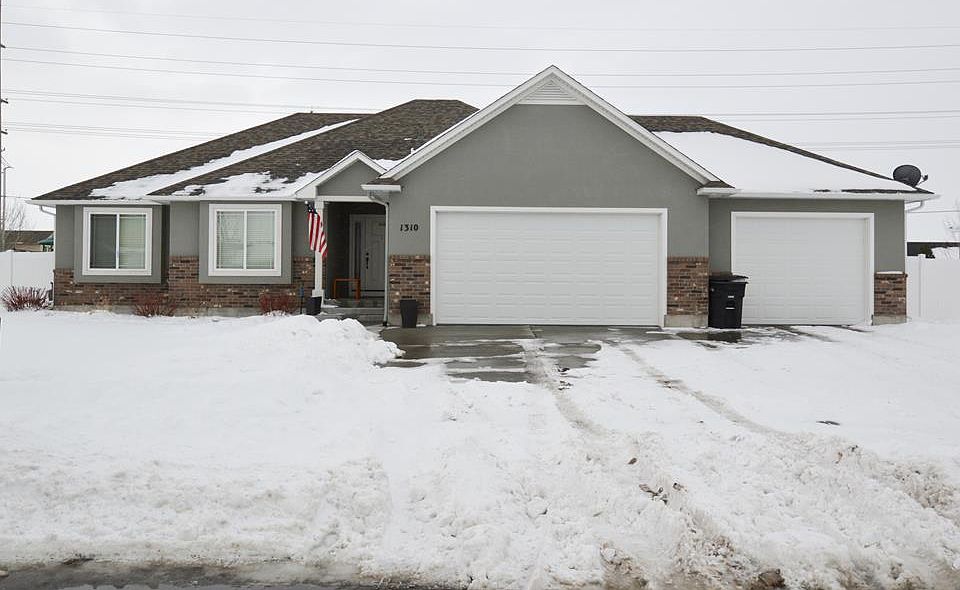 1st image of 1310 N Indian Hollow Dr