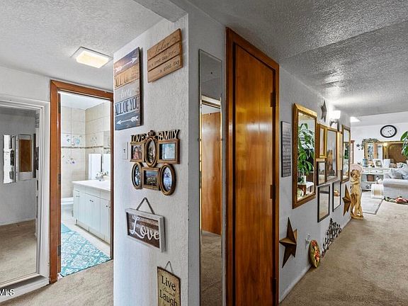 5th image of 3601 Sheppard Ave