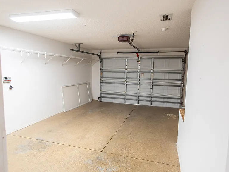 2810 Barboza Dr — Photo 10
