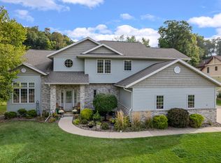 984 Tahoe Dr, Onalaska, WI 54650