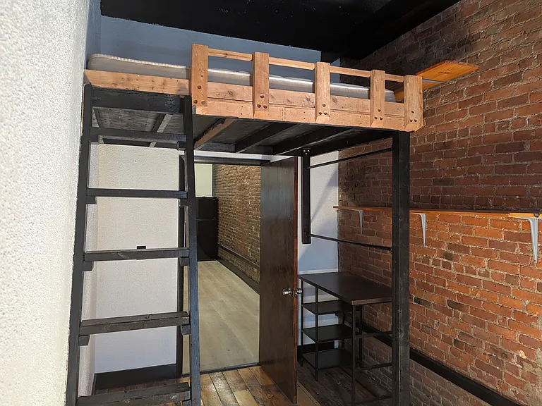 136 Court St #2 — Photo 4