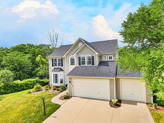 2nd image of 4617 Creekrun Dr