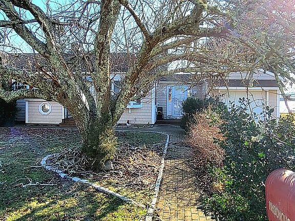 5th image of 9 Lamberts Ln