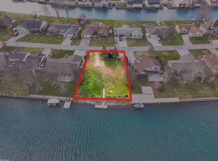 7294 Flamingo St, Algonac, MI 48001