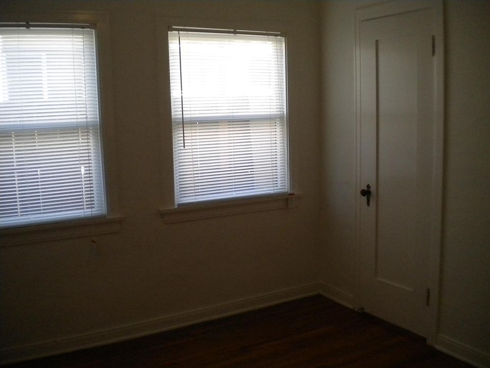 1st image of 4817 Oregon St