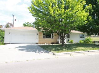 209 S Bunker Hill Dr, Junction City, KS 66441
