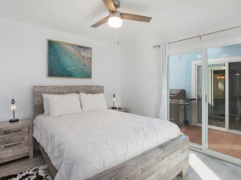 208 Fern St #A — Photo 4
