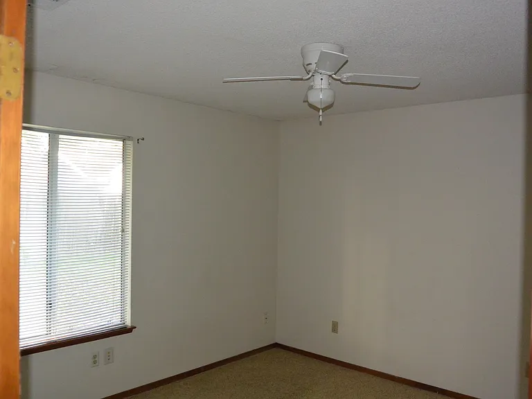 6025 W Paradise Ave — Photo 10