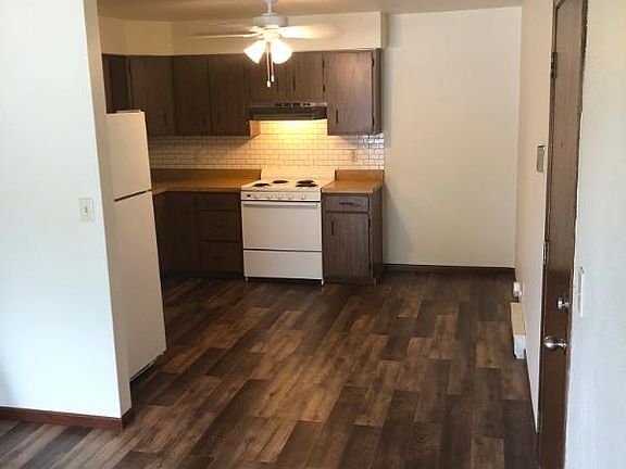 2nd image of 4544 Governors Dr APT 7