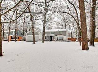 1121 S Green Bay Rd, Lake Forest, IL 60045