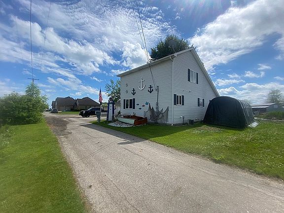 4th image of 7930 Alexandria Dr