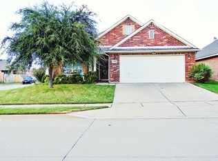 1301 Brownford Dr, Burleson, TX 76028