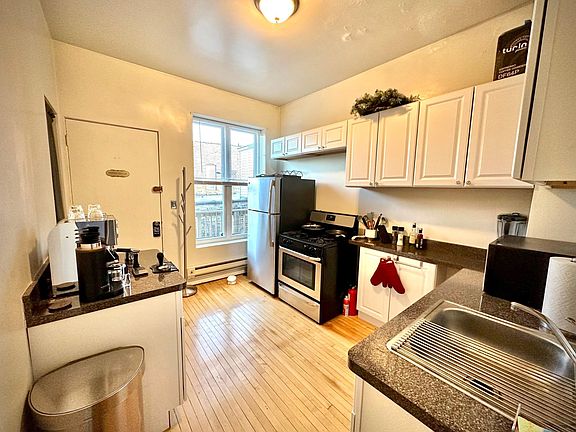 2nd image of 2905-07 N Mildred Ave #2905-3