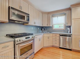 6 Castries St, Toms River, NJ 08757