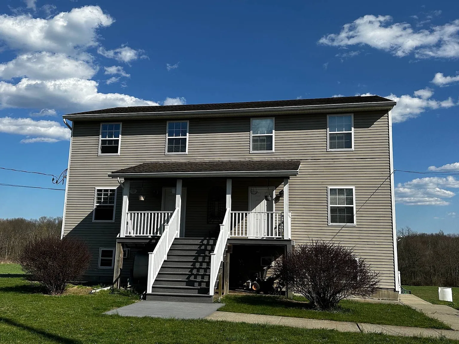 2 bed, 1.5 bath, 1232 sqft, $2,300 — Photo 1