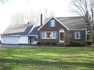 2nd image of 1714 E Main St
