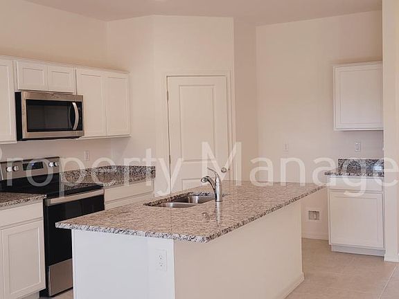 5th image of 2393 S Alonso Dr