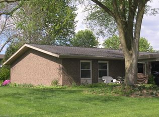 26636 Central Park Blvd #26636, Olmsted Falls, OH 44138