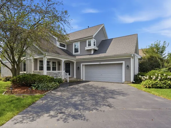 731 Nashua Ct, Crystal Lake, IL 60012
