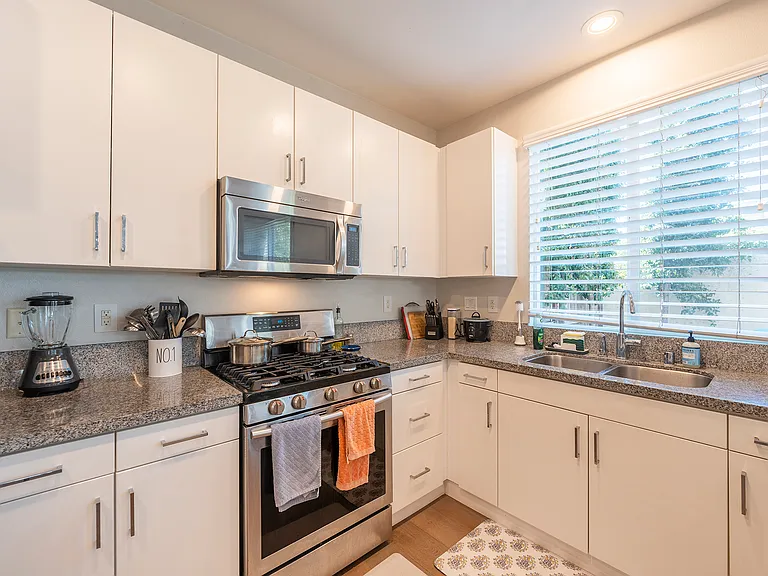 5839 W Manchester Ave — Photo 9