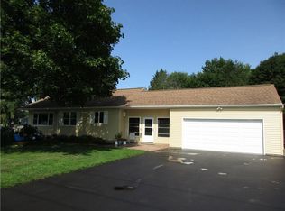 84 Archer Rd, Rochester, NY 14624