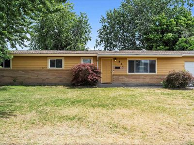 810 N Irby St, Kennewick, WA, 99336