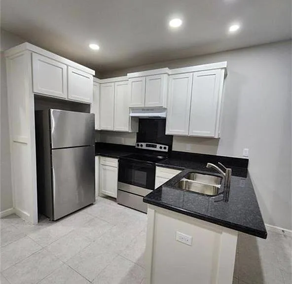 1207 Fig Ave #1 — Photo 3