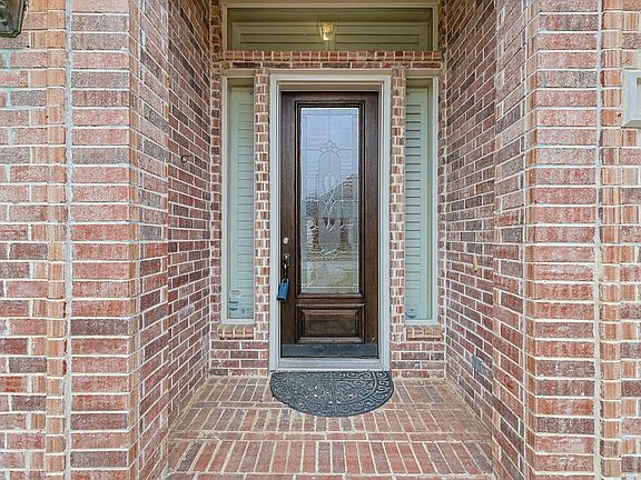 4th image of 6517 Village Springs Dr