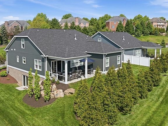 2nd image of 328 Maid Marion Ln
