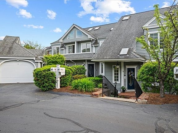 2nd image of 35 Eastern Point Dr #34