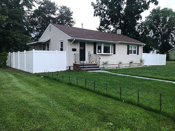 2nd image of 671 Boesel Ave