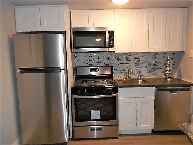 1st image of 508 B St APT 1