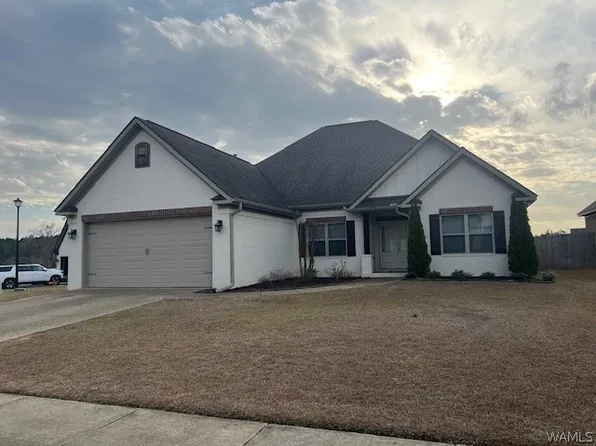 13814 Hemlock Dr, Northport, AL 35475