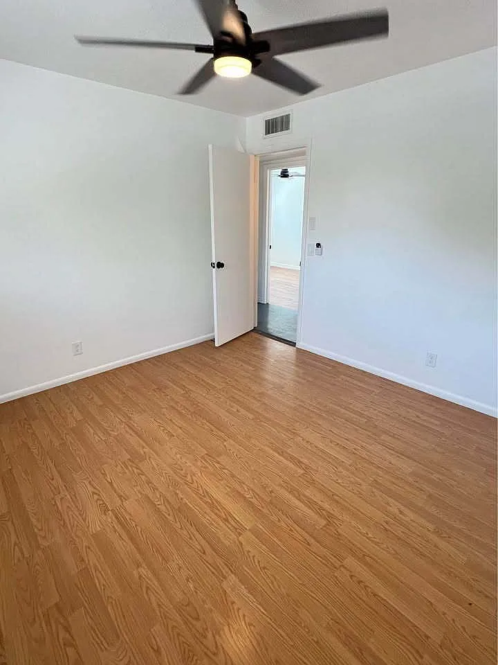 1 bed, 1.0 bath, $700 — Photo 2