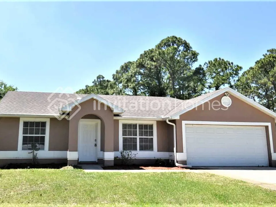 1786 Hydrangea Rd NW