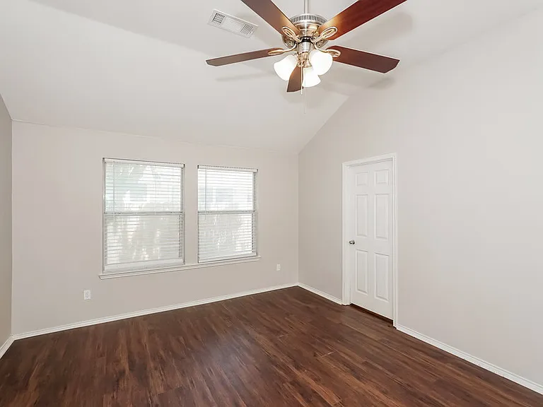 7617 Rainbow Creek Dr — Photo 10