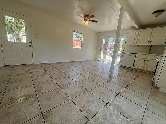 3rd image of 500 W Gilman St Back 1/2