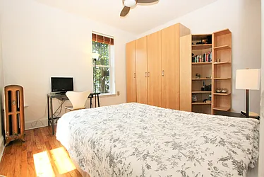 Rented by R New York