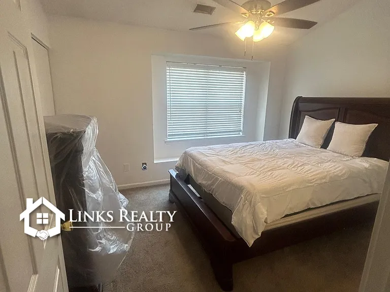 2208 Preakness Ct — Photo 12