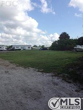 Lot view to street