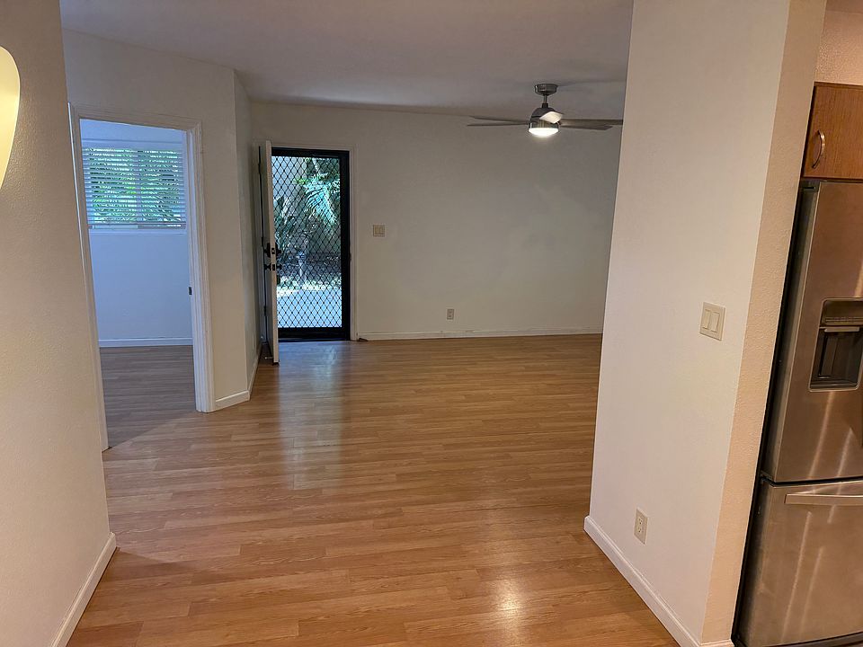 1st image of 15 Kulanihakoi St APT 12A