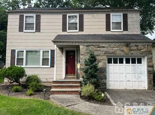 18 Bennington Rd, Livingston, NJ 07039