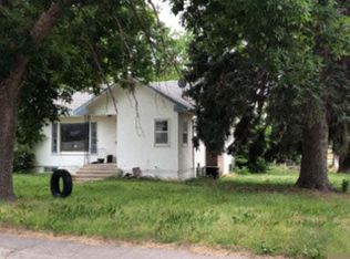 405 Bates Blvd, Lodgepole, NE 69149