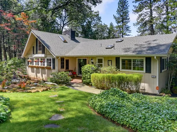 10096 Elder Dr, Grass Valley, CA 95949