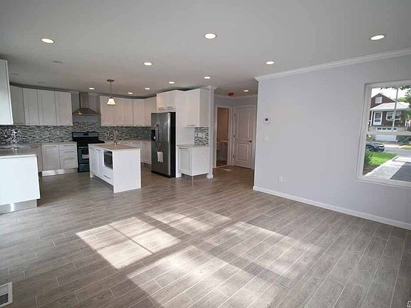 5th image of 41A Mohegan Ave