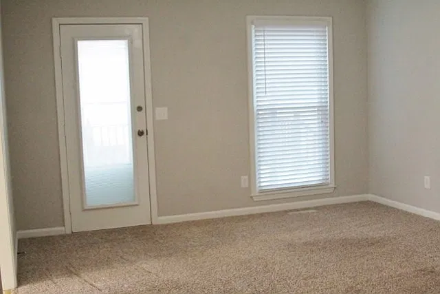 1634 Lillian Circle - 1 — Photo 3
