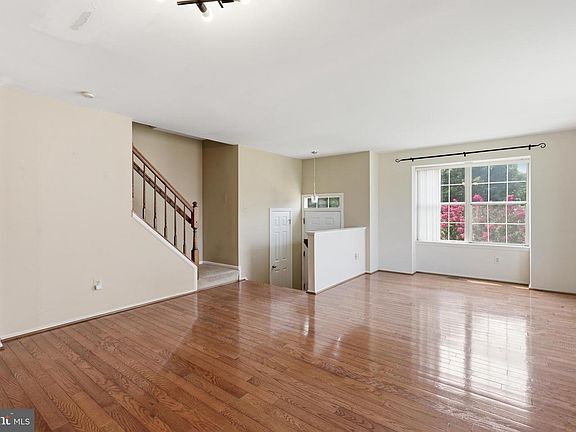 4th image of 8731 Deblanc Pl