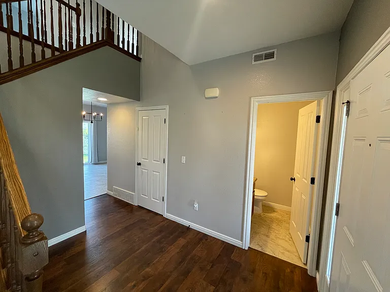 435 W Regatta Ln — Photo 3